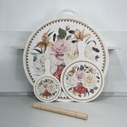  Набор для раскатки теста МИРНУРИ, Розы Белые, доска деревянная 3 шт. d65, d35, d22 см + скалка 40 см в Симферополе